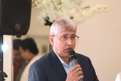 ছবিঃ সংগঠনের প্রেসিডেন্ট ডঃ আয়াজ চৌধুরী
